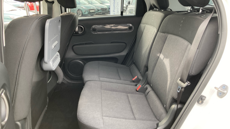 Hyundai INSTER 85kW 02 49kWh 5dr Auto Electric Hatchback